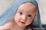 Photographie d'un nouveau-né réalisée par Huitièm'art, photographe à Avignon (Vaucluse)
